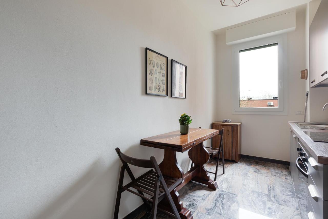 Dergano Comfy Apartment - 250 M Far From M3 Milan Exterior photo