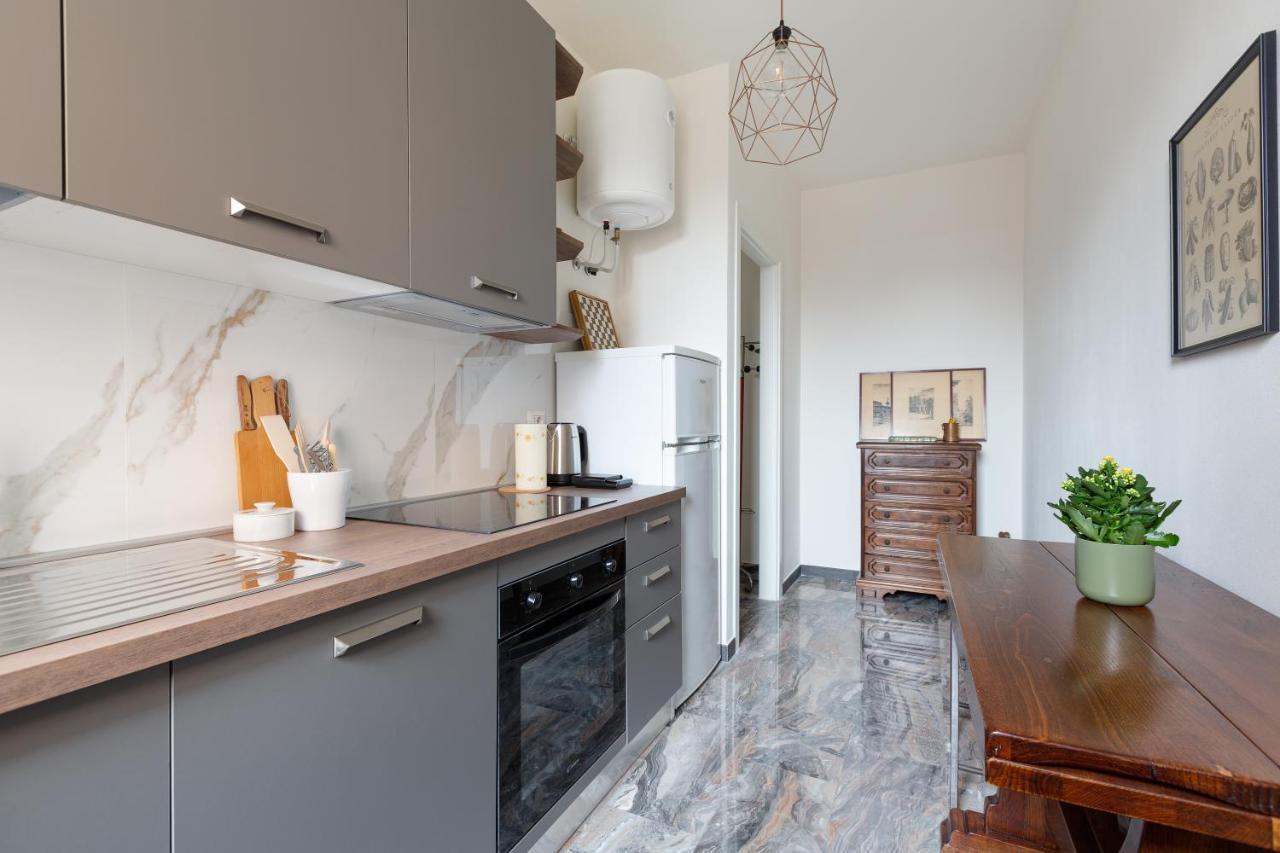 Dergano Comfy Apartment - 250 M Far From M3 Milan Exterior photo